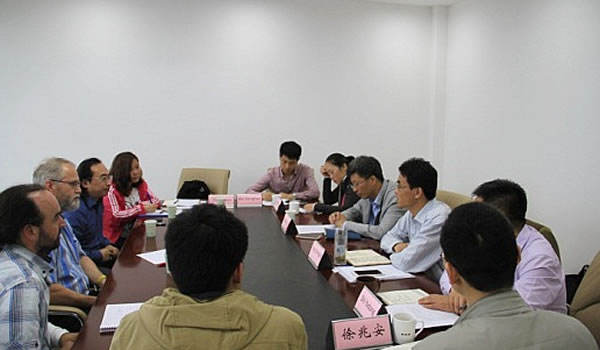 在線系統(tǒng)合作項目會議.jpg 在線系統(tǒng)合作項目會議.jpg